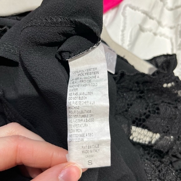 🌸3 for $30🌸 TWIK Lace Sleeveless Blouse - Picture 7 of 7